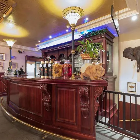 Le Celtic Hotel