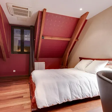 Le Celtic Hotel Le Thillay