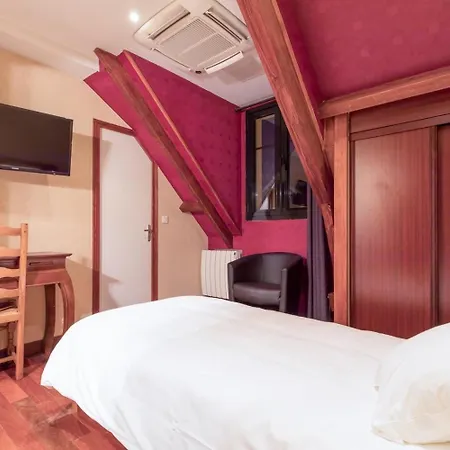 Le Celtic Hotel Le Thillay