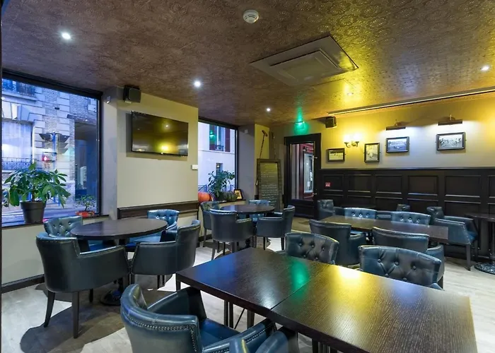 Отель Le Celtic Ле-Тие