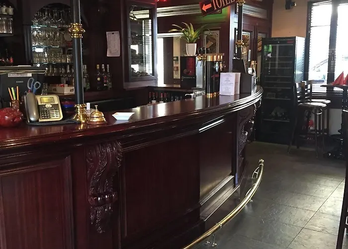 Отель Le Celtic Ле-Тие